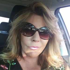 Meet your Posher, Jean